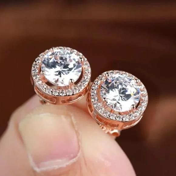 NEW  DIAMOND ROSE GOLD EARRING, NICE EARRINGS, CUTE EARRINGS. - Picture 3 of 3